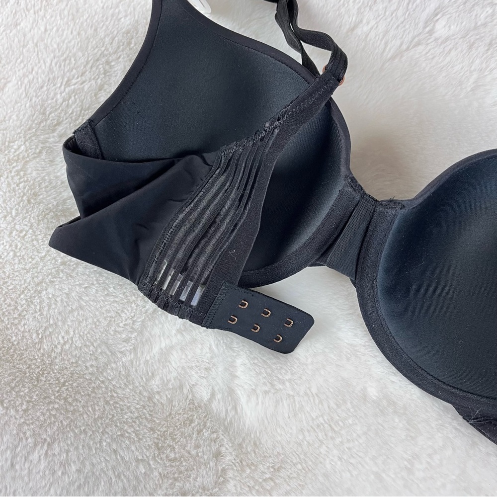 Le Mystere Second Skin Back Smoothing Bra - Picture 7 of 9